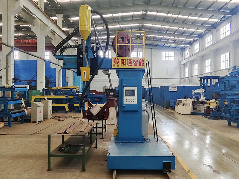 Intelligent welding machine